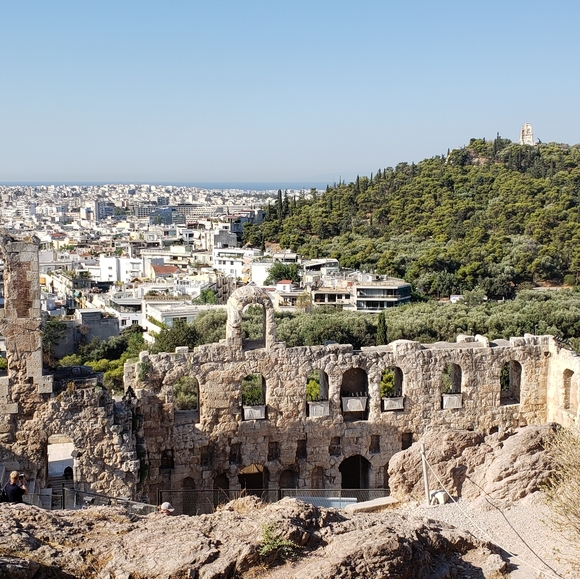 Meet your Posher, Alexis - Picture 5 of 6